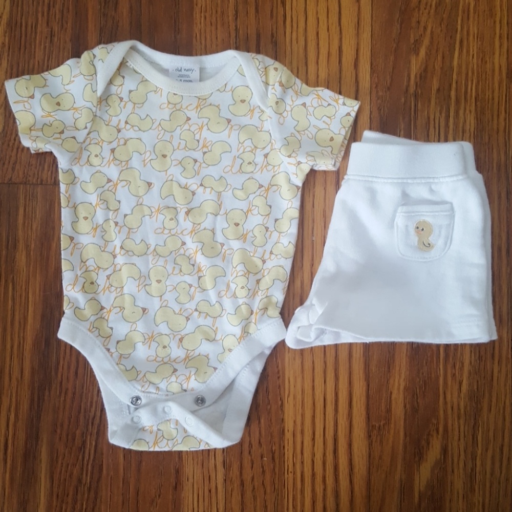 Old Navy Duck Print Onesie Shorts Set Outfit